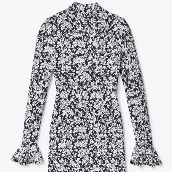 Michael Kors FLORAL BELL SLEEVE DRESS - Picture 5 of 9